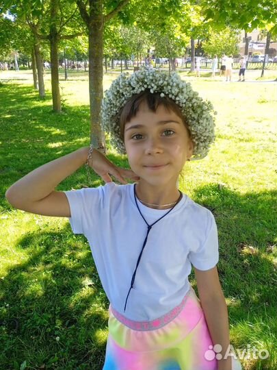 Венок на голову и браслет на руку из цветов