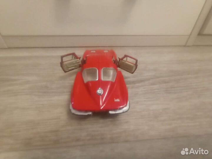 Машинки игрушечные