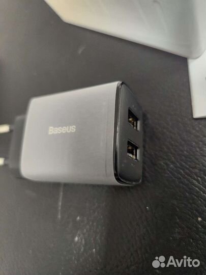 Зарядное устройство Baseus