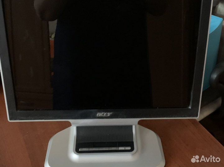 Монитор с системным блоком, клавиатура новая