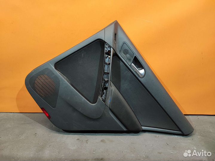 Карта задней двери Volkswagen Tiguan 1