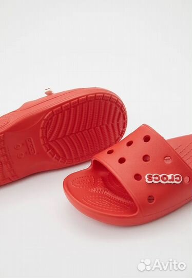 Шлепанцы / пантолеты Crocs Classic Slide