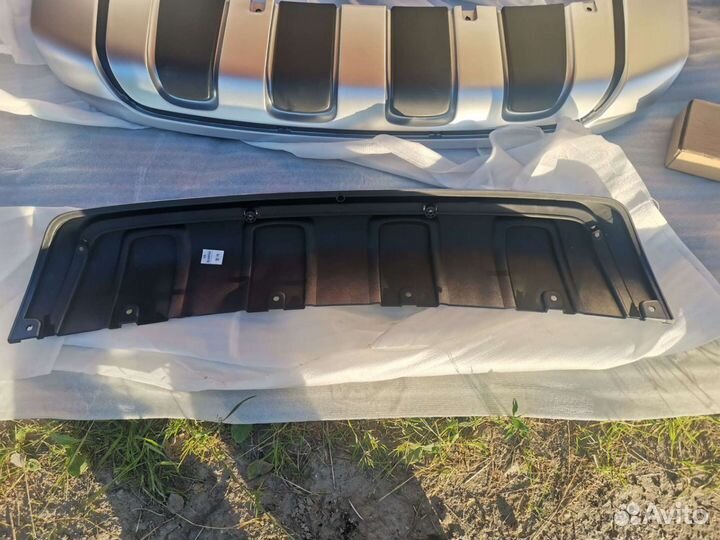 Накладки на бампера Ssang Yong New Actyon