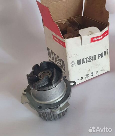 Насос водяной (помпа) 2114 8 клапанов + запчасти