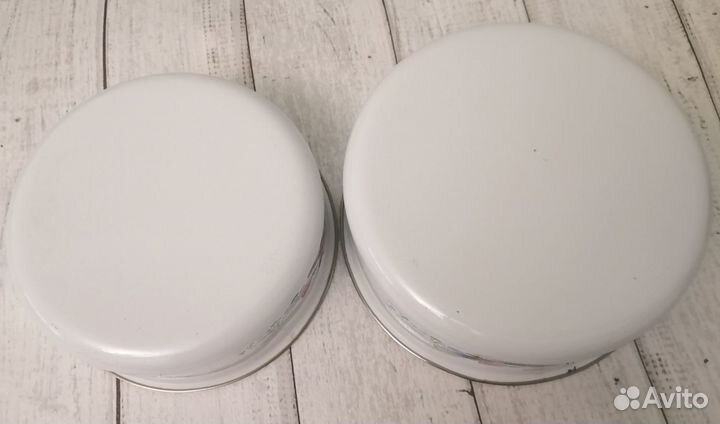 Посуда разная эмалированные миски и др