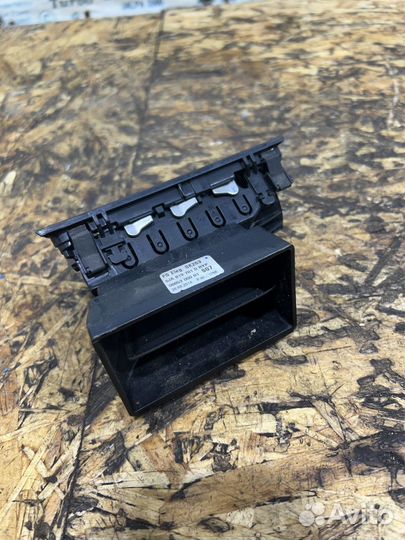 Дефлектор воздушный Шкода Рапид NH3