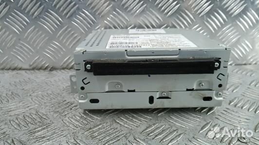 Магнитола volvo V70 3 (YBE18I401)