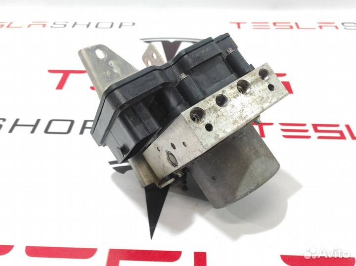 Блок ABS Tesla Model X 2019 1037797-00-D