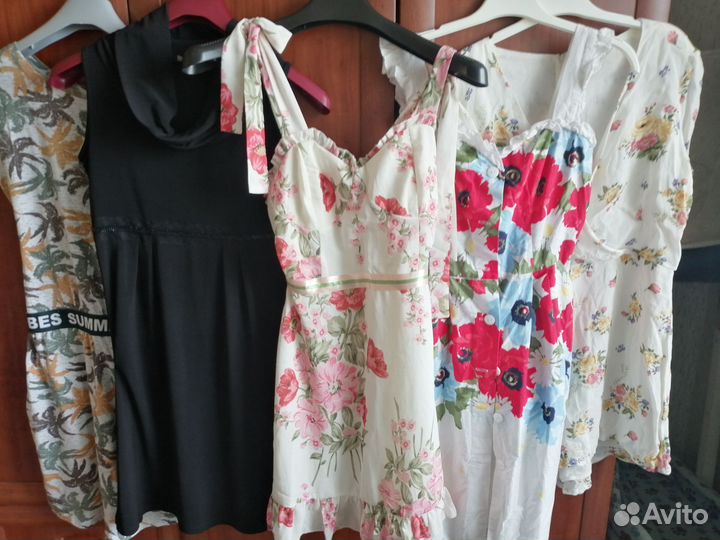 Три больших мешка одежды 40-58р