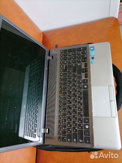 Ноутбук samsung