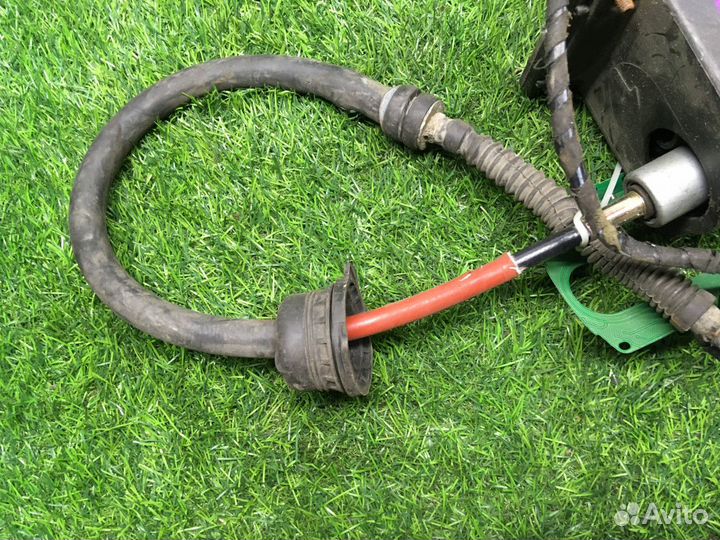 Трос кпп Volkswagen Passat 2000-2005 4B0713265D