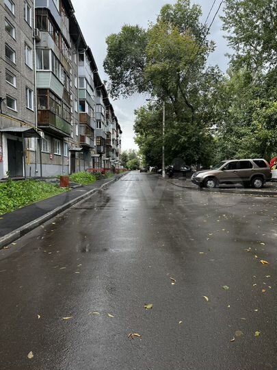 4-к. квартира, 62 м², 1/5 эт.