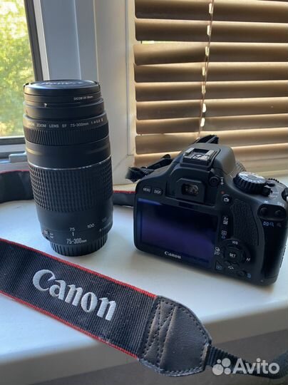 Зеркальный фотоаппарат canon