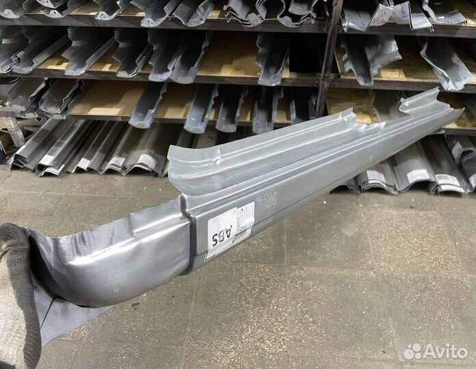 Порог левый Renault Laguna 2001-2007 (Potrykus)