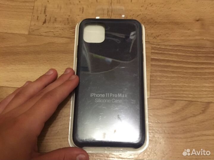 Чехол на iPhone