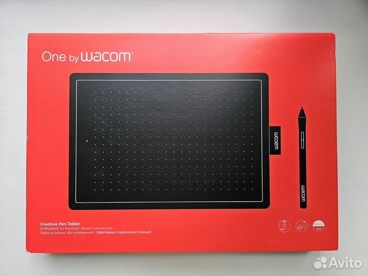 Графический планшет One by Wacom medium