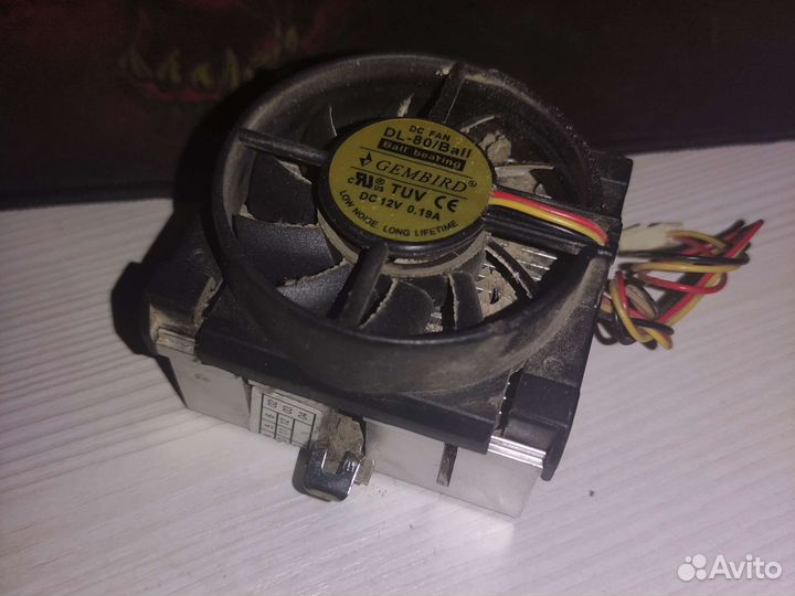 475 сокет + inel celeron + кулер (древние)