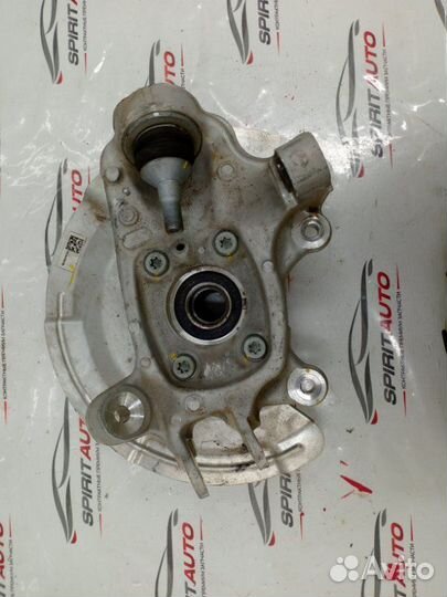 Кулак поворотный задний левый Genesis Gv80 1