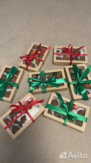 Клубника в шоколаде, фрукты в шоколаде, манго