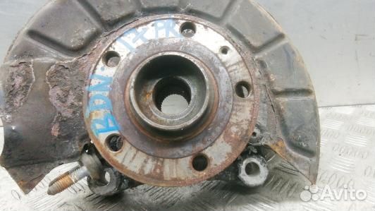 Ступица передняя правая volkswagen passat B6 (BDN1