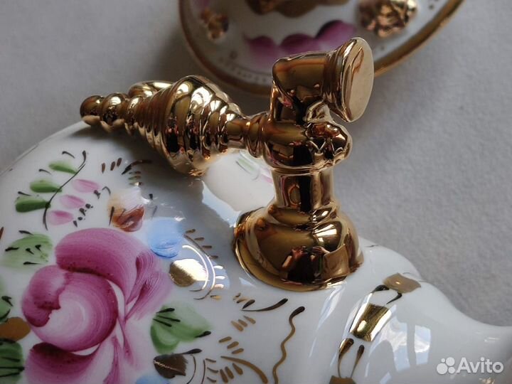 Самовар фарфоровый Гжель