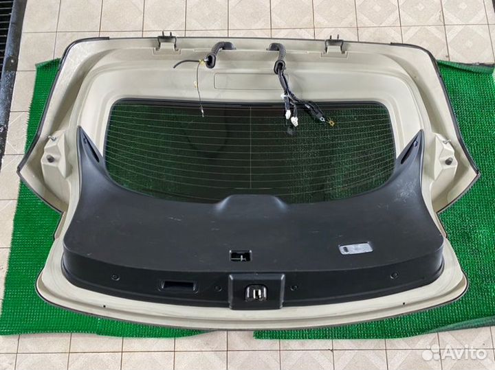 Обшивка двери багажника Infiniti Fx35, Fx37, Fx50