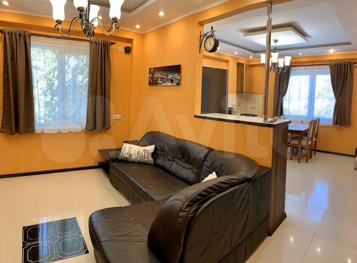 Дом 100 м² на участке 1 сот.