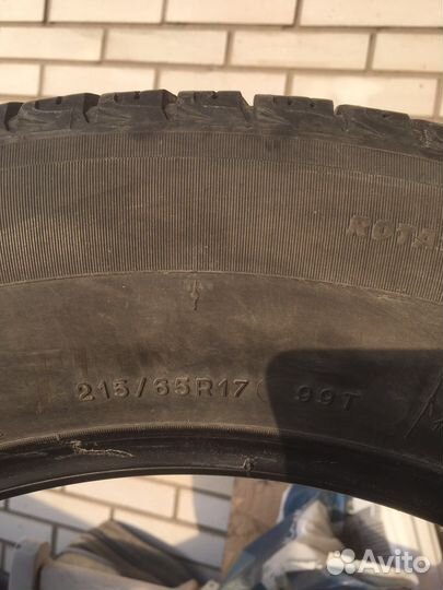 Michelin X-Ice XI3 215/65 R17 99T