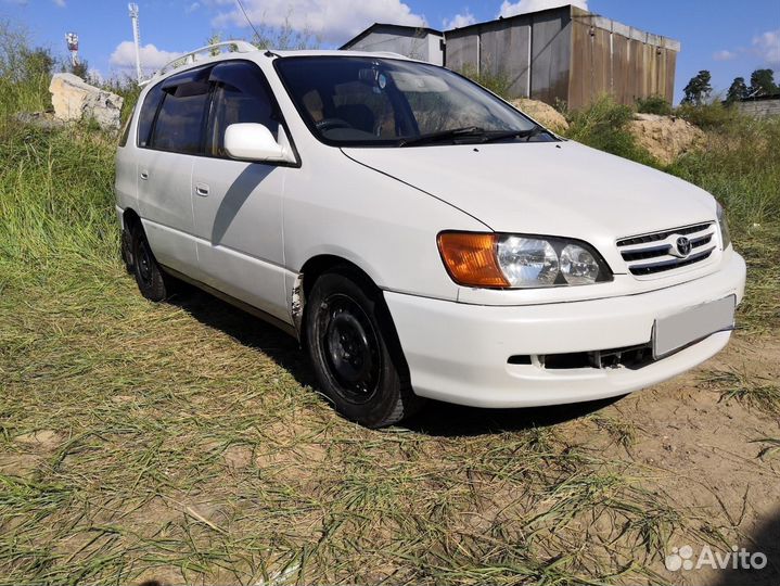 Toyota Ipsum 2.0 AT, 1999, 430 000 км