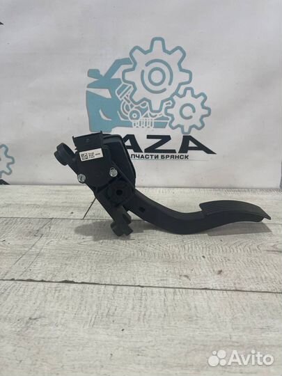 Педаль газа Hyundai Solaris