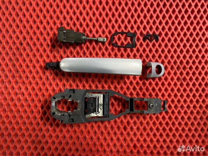 Ручка двери передняя правая Volkswagen Passat B5