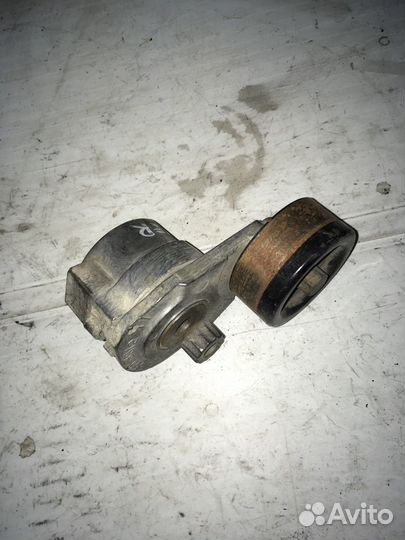 Ролик натяжной 55563512 Opel Astra J