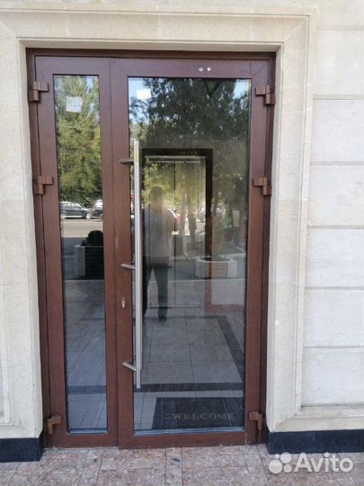 Готовая теплая алюминиевая дверь