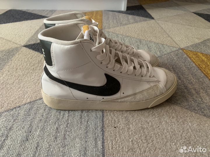 Nike blazer 40.5