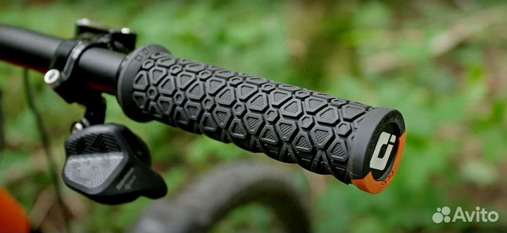 Грипсы ODI Vanquish Lock-On Grips – Одни из лучших