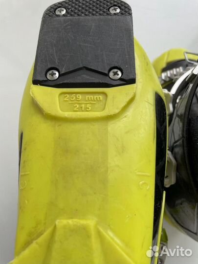 Детские горнолыжные ботинки