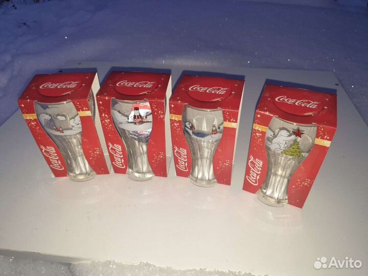 Коллекционные стаканы кока-кола с мишками