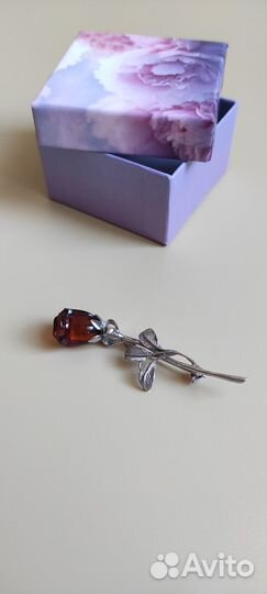 Брошь Роза (серебро, янтарь)