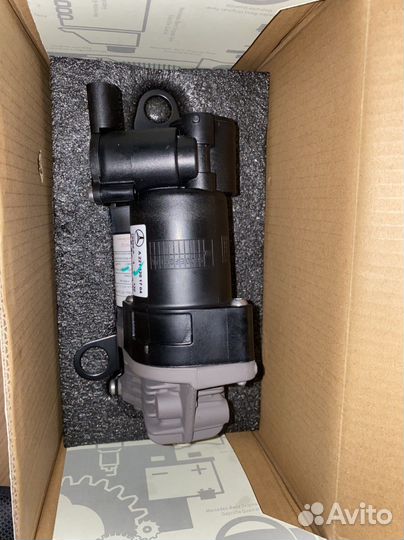 Компрессор пневмоподвески Mercedes ML W166