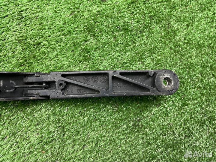 Щеткодержатели (поводок стеклоочистителя, дворник) Volkswagen101955409