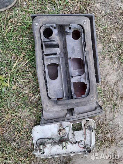 Фонарь задний Мазда