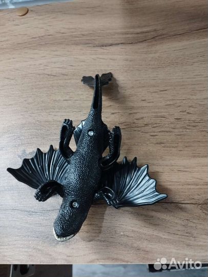 Игрушка Макдональдс дракон Беззубик