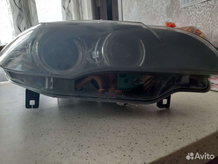 Фара передняя правая