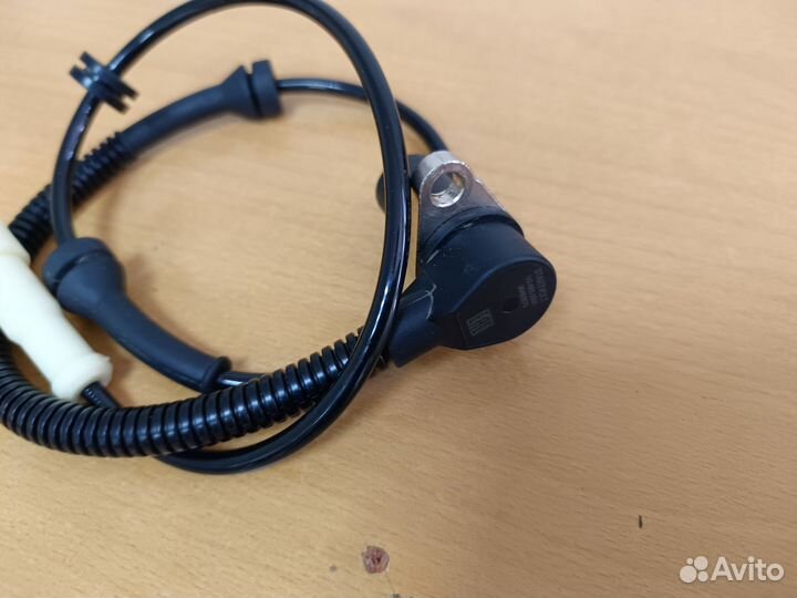 Датчик ABS Chevrolet Lacetti передний правый