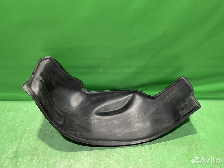 Подкрылок передний правый Газель