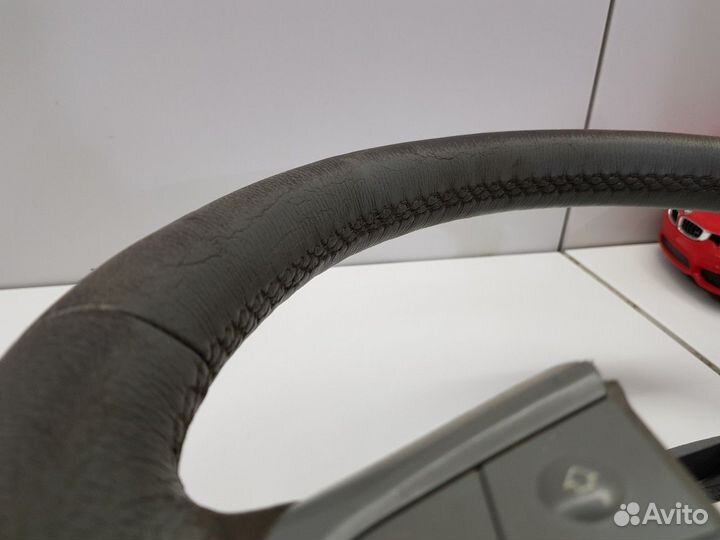 Рулевое колесо (Mercedes-Benz M-class)