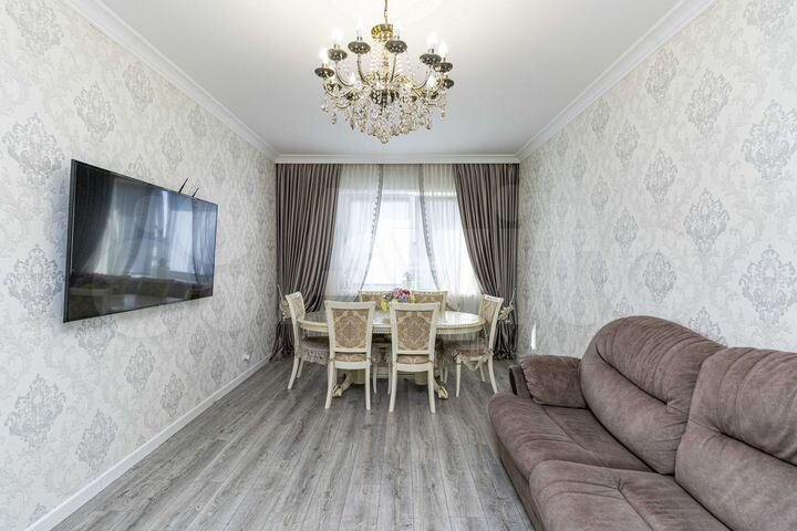 2-к. квартира, 68,4 м², 5/17 эт.