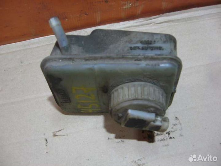 Бачок главного тормозного цилиндра Opel Omega B 19