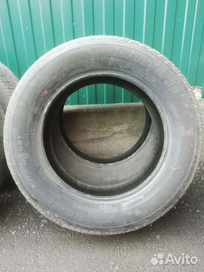 Bridgestone Alenza 001 225/65 R17
