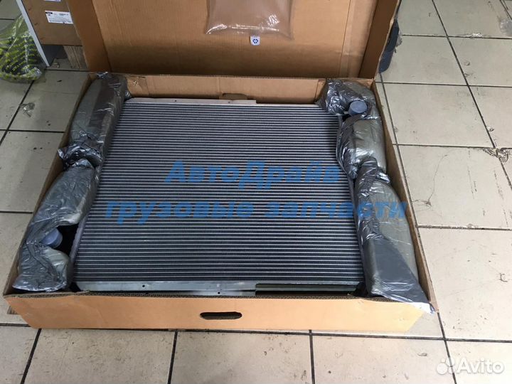 Радиатор Ивеко Еврокарго мотор F4AE0681